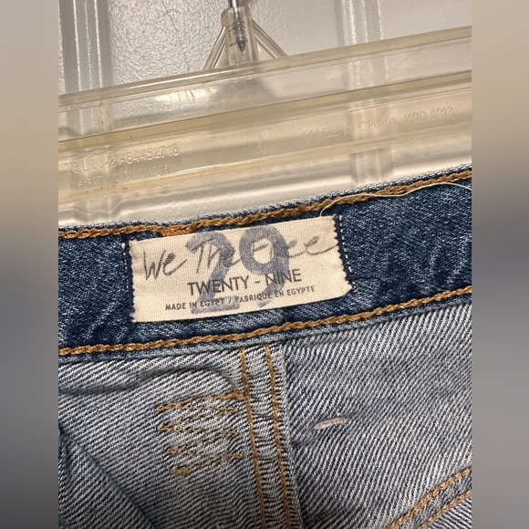 We The Free Distressed Jean Shorts Size 29 Great Condition - Picture 5 of 5